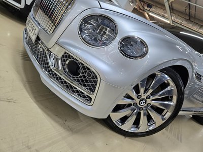 صورة 10 لـ 2021 Bentley FLYING SPUR