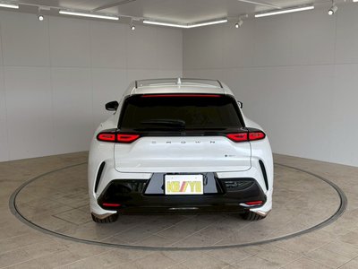 2025 Toyota CROWN SPORT photo 10