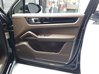 2020 Porsche CAYENNE — миниатюра 15