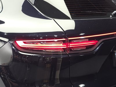 2020 Porsche CAYENNE photo 10