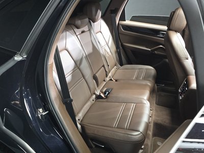 2020 Porsche CAYENNE — миниатюра 18