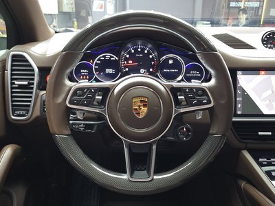 2020 Porsche CAYENNE — миниатюра 20