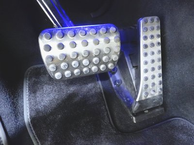 MERCEDES-BENZ EQE AMG - 9