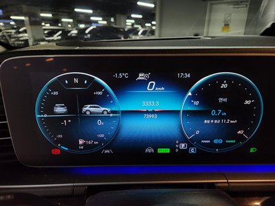 MERCEDES-BENZ GLE - 7