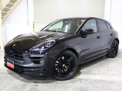 PORSCHE MACAN - 2