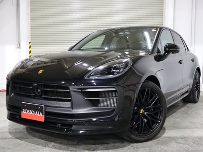 PORSCHE MACAN - 1