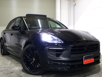 PORSCHE MACAN - 4