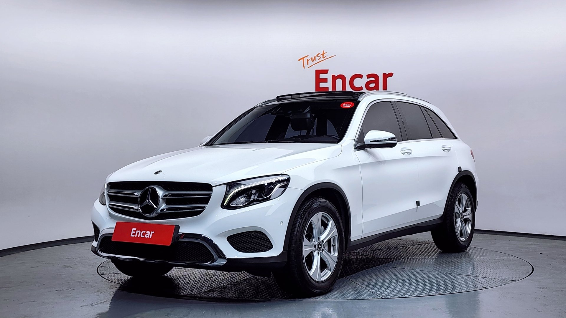 MERCEDES-BENZ GLC - View 1