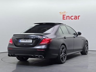 MERCEDES-BENZ E-CLASS - 4