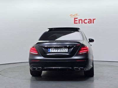 MERCEDES-BENZ E-CLASS - 3