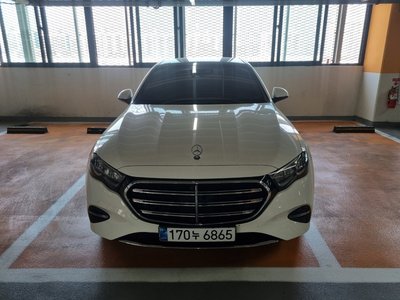 MERCEDES-BENZ E-CLASS - 1