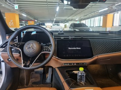 MERCEDES-BENZ E-CLASS - 6