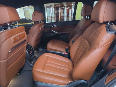 2025 BMW X7 照片 10