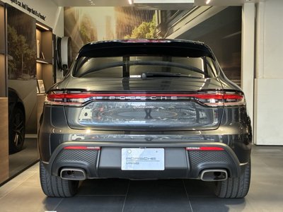 PORSCHE MACAN - 5