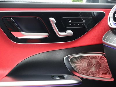 2025 MERCEDES-BENZ C-CLASS — миниатюра 27