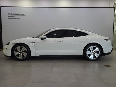 2022 Porsche TAYCAN 缩略图 11