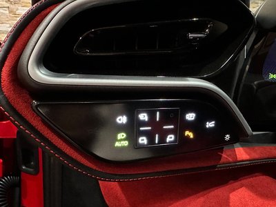 2025 FERRARI 296 GTS thumbnail 32