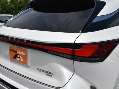 2024 Lexus RX — миниатюра 33