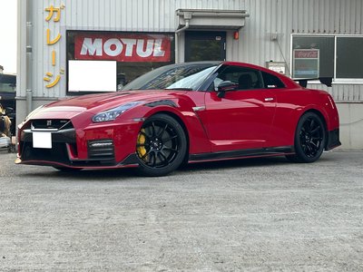 NISSAN GT-R