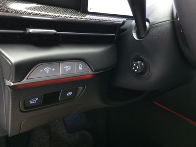 2023 Genesis GV80 COUPE thumbnail 32