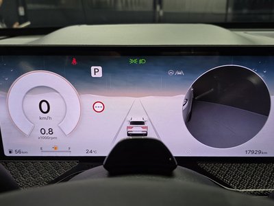 2023 Genesis GV80 COUPE thumbnail 11