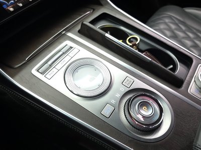 GENESIS GV80 - 9