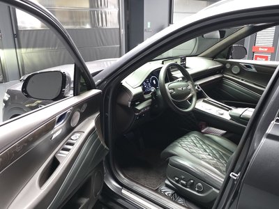 GENESIS GV80 - 10