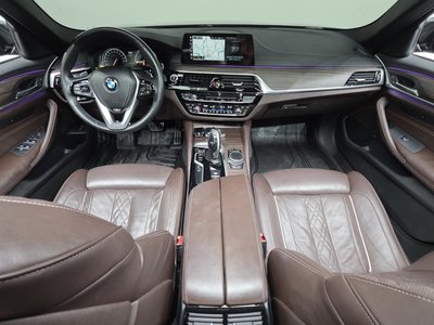 2017 BMW 5 SERIES photo 5