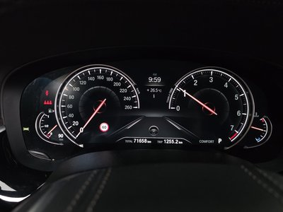 2017 BMW 5 SERIES photo 8