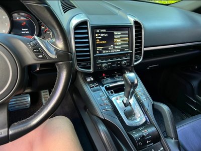 PORSCHE CAYENNE - 6