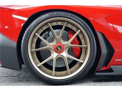 LAMBORGHINI AVENTADOR - 9