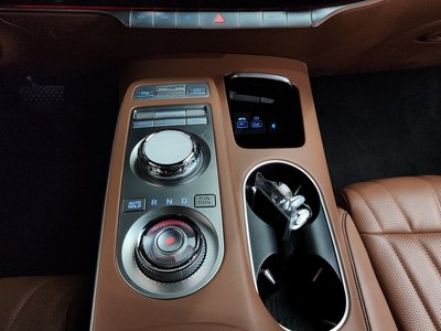 صورة 9 لـ 2021 Genesis GV70