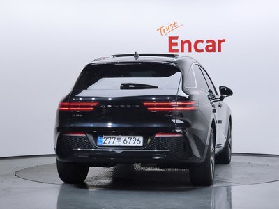 صورة 3 لـ 2021 Genesis GV70