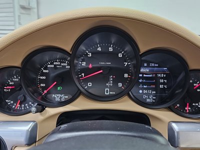 صورة 8 لـ 2012 Porsche 911