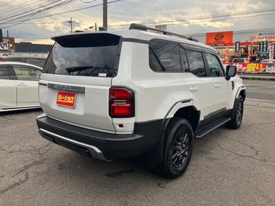 2025 Toyota LAND CRUISER 250 photo 5