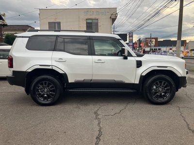 2025 Toyota LAND CRUISER 250 photo 4