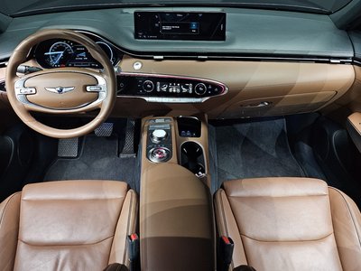 صورة 5 لـ 2023 Genesis GV70