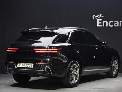 صورة 4 لـ 2023 Genesis GV70