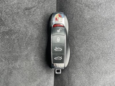 2015 Porsche CAYMAN thumbnail 27
