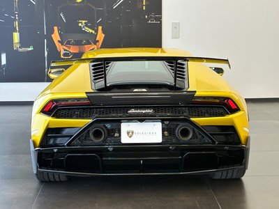 صورة 2 لـ 2020 Lamborghini HURACAN