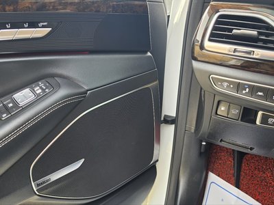 2020 Genesis G90 照片 10