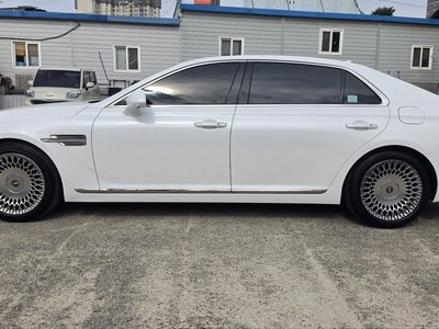 2020 Genesis G90 照片 7