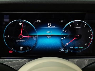 MERCEDES-BENZ E-CLASS - 8