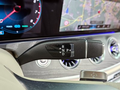 MERCEDES-BENZ E-CLASS - 9