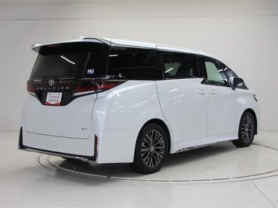 2024 Toyota VELLFIRE — фото 5