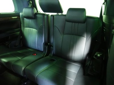 2022 Toyota ALPHARD photo 8