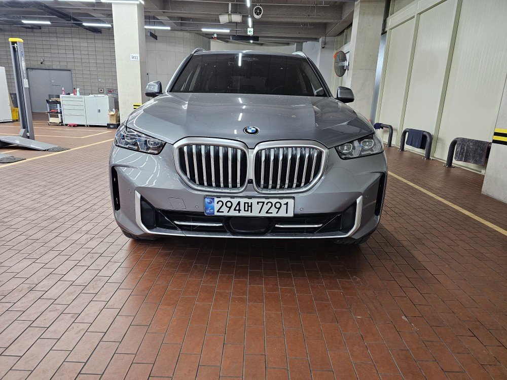 BMW X5 - View 1