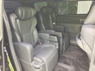 TOYOTA ALPHARD - 5