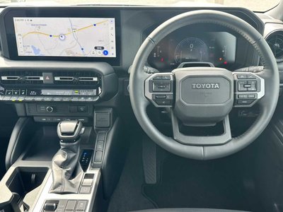 TOYOTA LAND CRUISER - 10