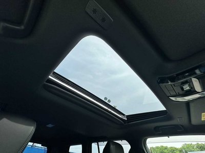 TOYOTA LAND CRUISER - 7